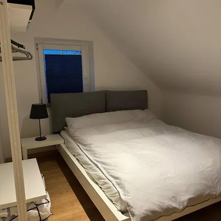 Gemuetliche Wohnung, Tolle Lage, Auch Fuer Messe Apartament Meerbusch